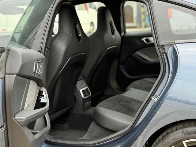 BMW 2 Series 2025 #13 BMW 2 Series 2025 immagine di auto #13