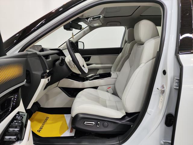 Honda P7 2025 car image #13