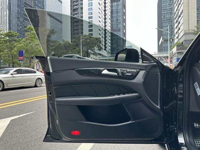 Mercedes-Benz CLS AMG 2015 car image #13