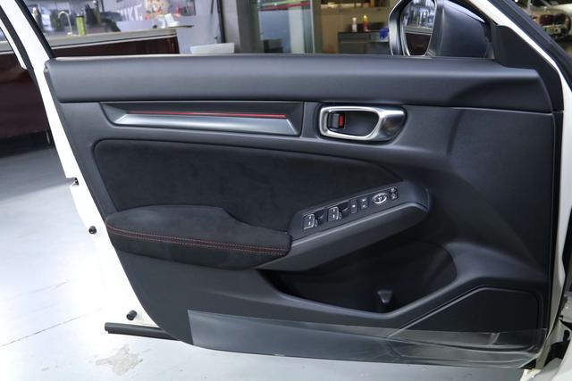 Honda Civic (Imported) 2024 car image #13