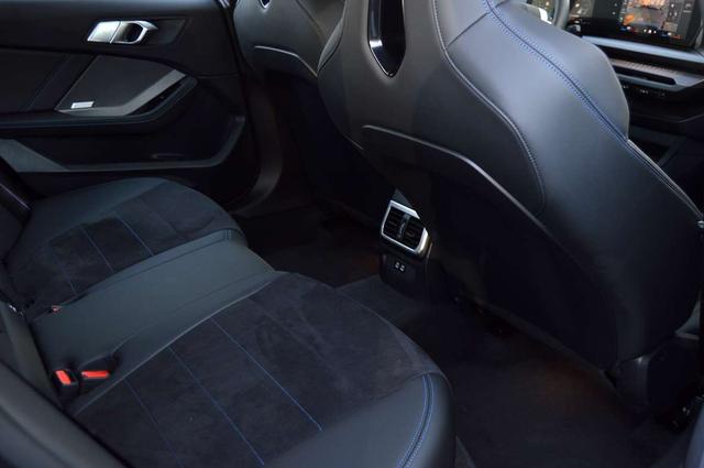 BMW 2 Series immagine di auto #13