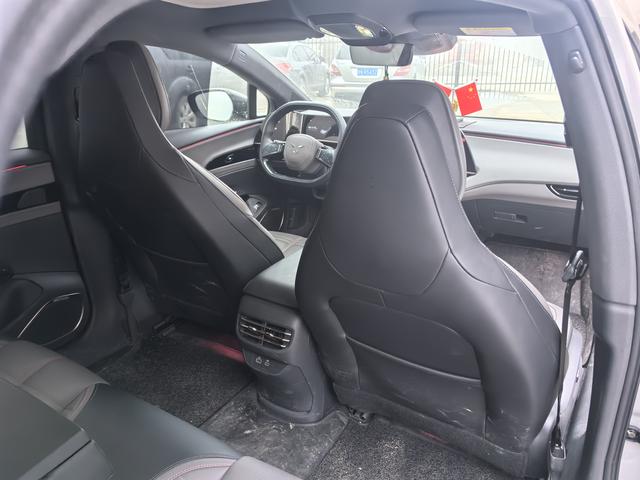 HongQi EH7 2024 car image #13