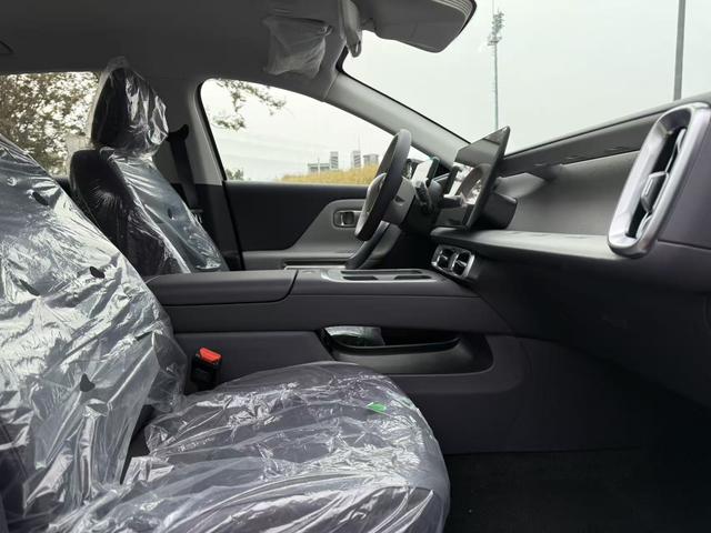 零跑汽车 零跑B01 汽车图片 #13