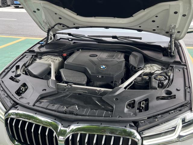 BMW 5 Series (Imported) 2021 imagem de carro #13