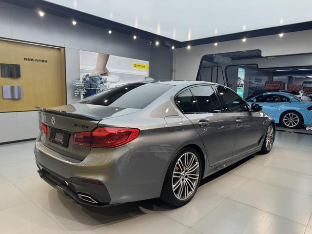 BMW 5 Series (Imported) 2018 car image #13