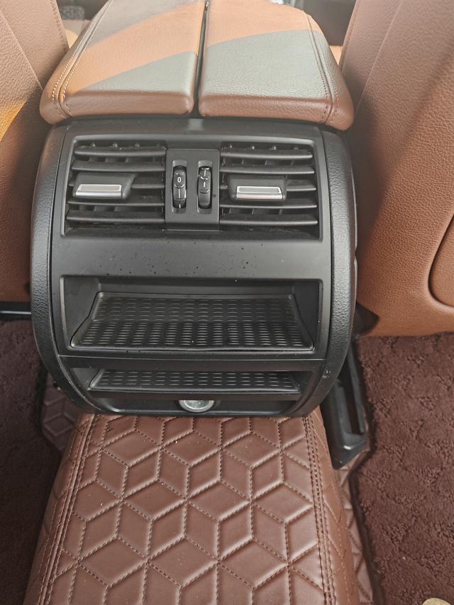 BMW 5 Series (Imported) 2015 #13 BMW 5 Series (Imported) 2015 car image #13