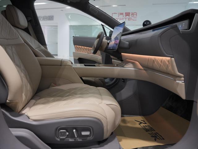 蔚来 蔚来ET9 2025 汽车图片 #13