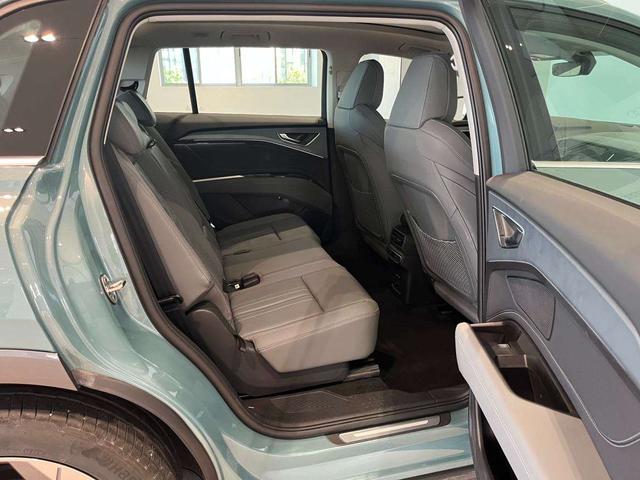 Audi Q5 e-tron 2023 immagine di auto #13