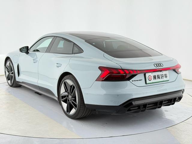 Audi e-tron GT 2024 #13 Audi e-tron GT 2024 صورة سيارة #13