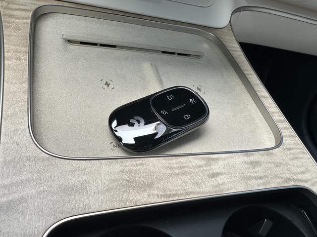 蔚来 蔚来ET9 2025 汽车图片 #13