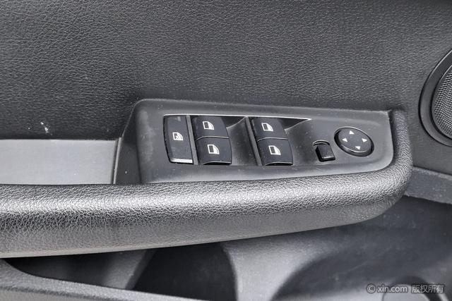 BMW 1 Series 2019 car image #13