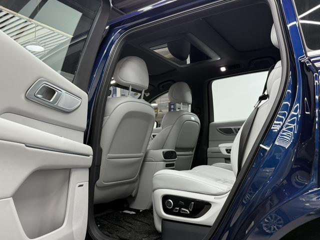 Deepal S09 2025 #13 Deepal S09 2025 car image #13