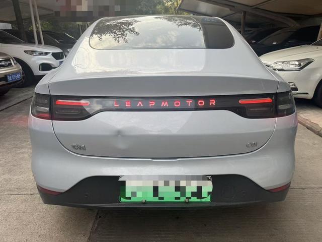 零跑汽车 零跑C01 2024 汽车图片 #13