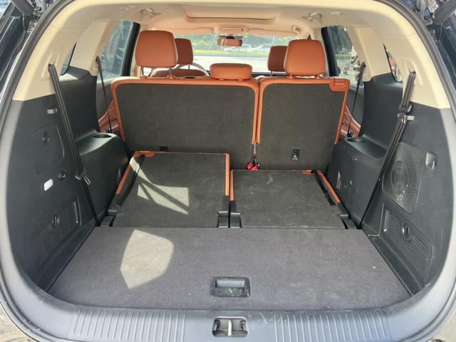 HongQi HS7 PHEV 2025 car image #13