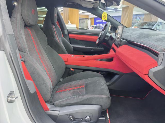 极氪 极氪001 FR 2023 汽车图片 #13