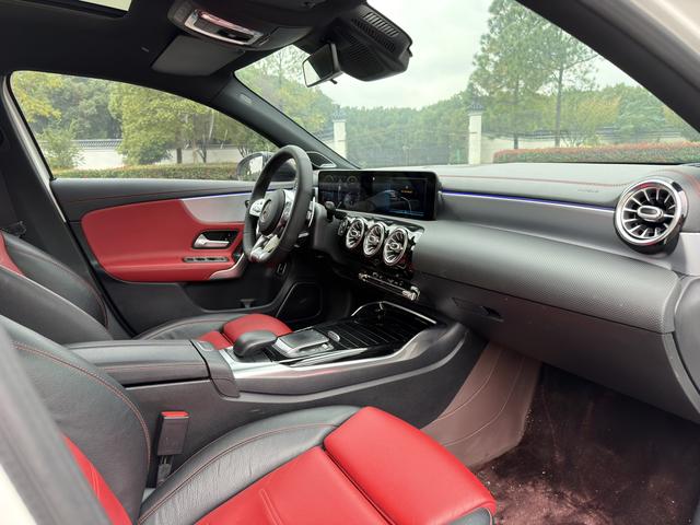 Mercedes-Benz A AMG 2020 image de voiture #13