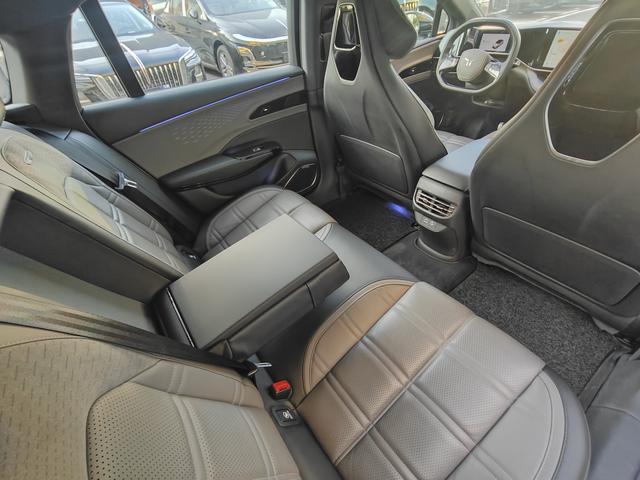 HongQi EH7 2024 car image #13