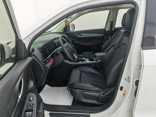 Changan CS15 EV 2020 #13 Changan CS15 EV 2020 car image #13