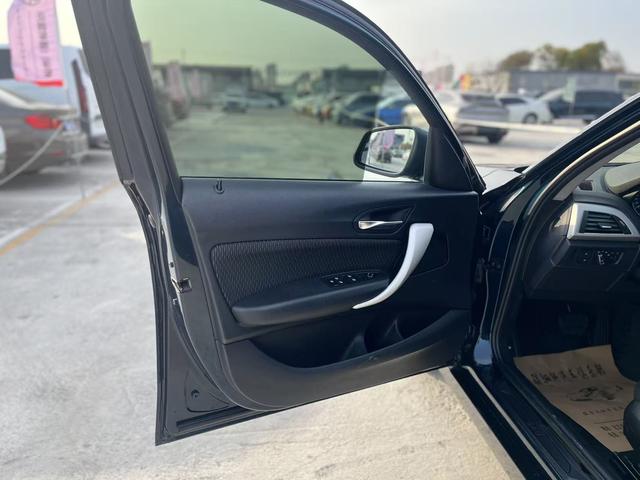 BMW 1 Series (Imported) 2012 car image #13