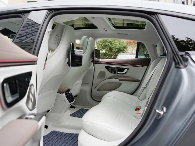 Mercedes-Benz EQS AMG 2024 #13 Mercedes-Benz EQS AMG 2024 صورة سيارة #13