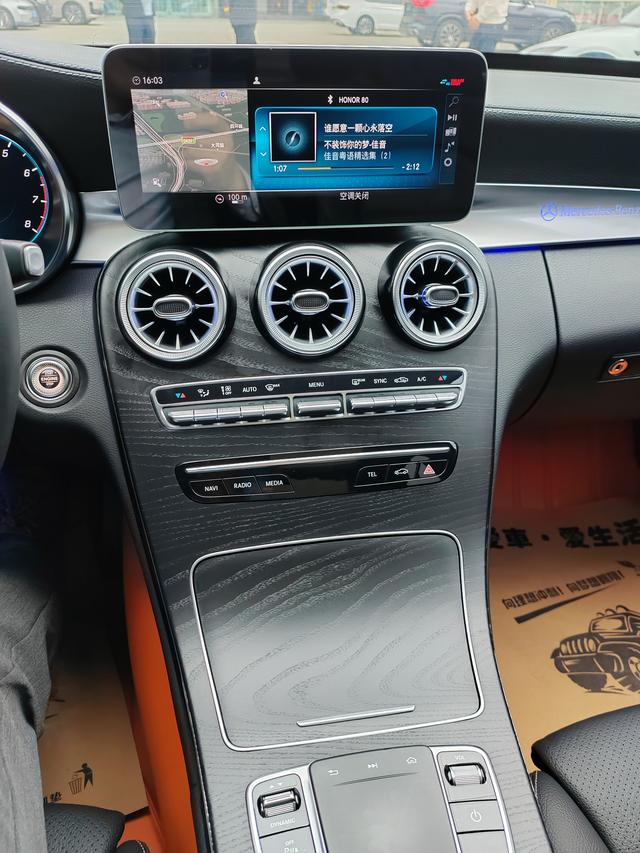 Mercedes-Benz Viano (Imported) 2019 car image #13