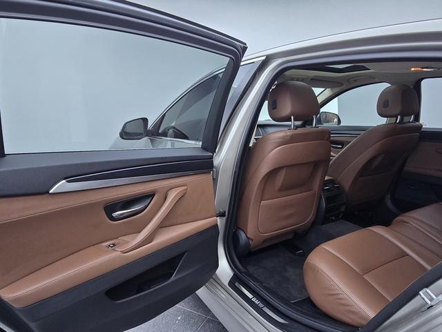 BMW i4 M50 2016 car image #13