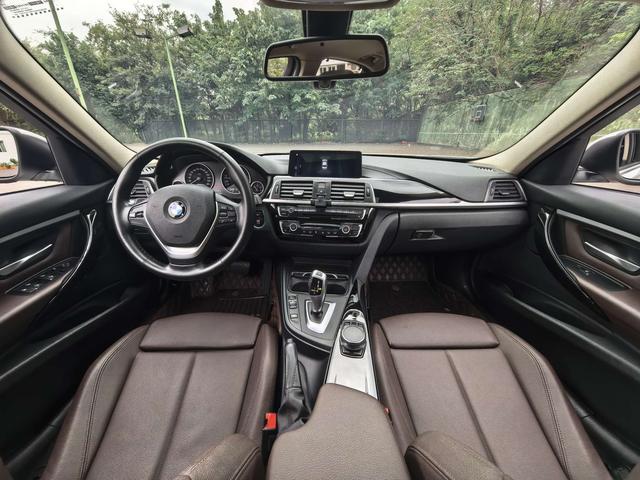 BMW iX M60 2019 immagine di auto #13