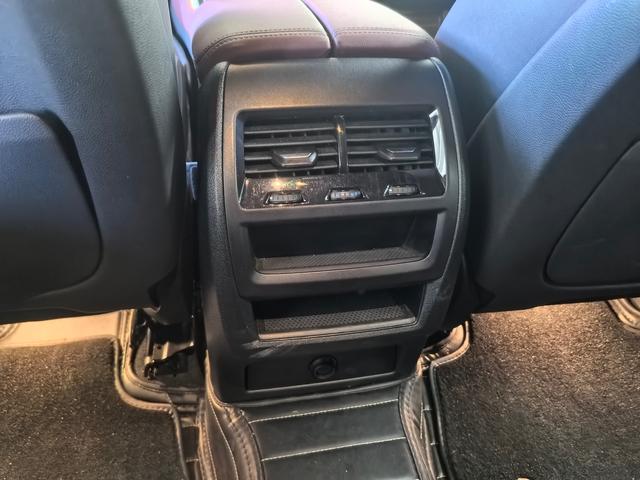 BMW iX M60 2023 car image #13