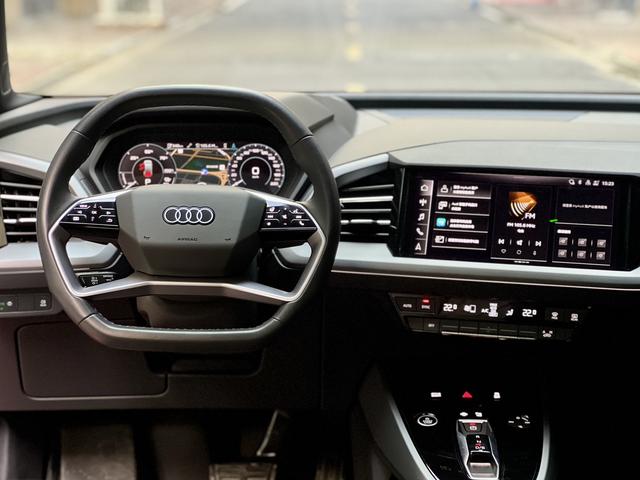 Audi Q5 e-tron 2024 imagem de carro #13