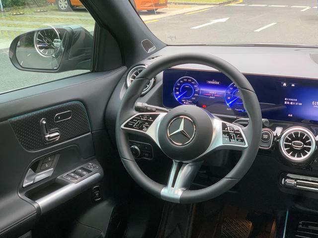Mercedes-Benz EQA Class 2025 изображение автомобиля #13