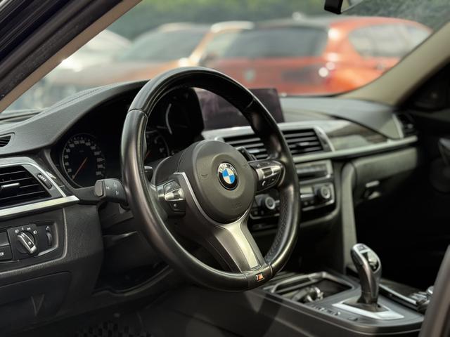 BMW X7 M60i 2018 car image #13