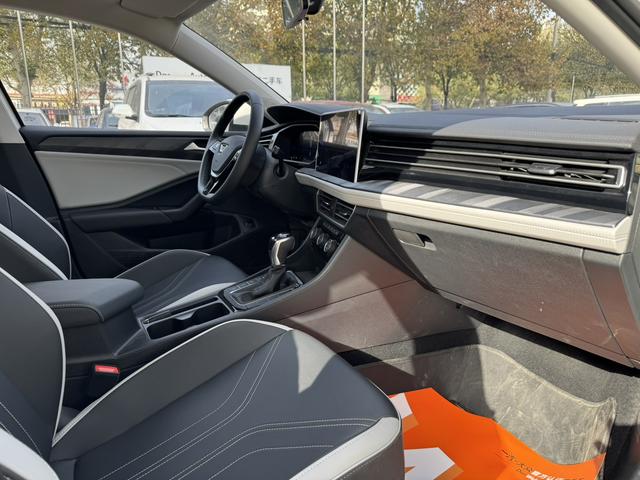 Jetta VA7 2025 car image #13