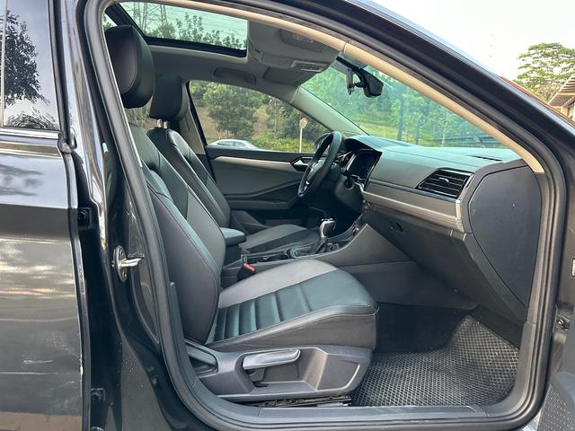 Volkswagen Sagitar 2022 immagine di auto #13