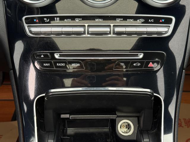 Mercedes-Benz GLC Class 2016 car image #13