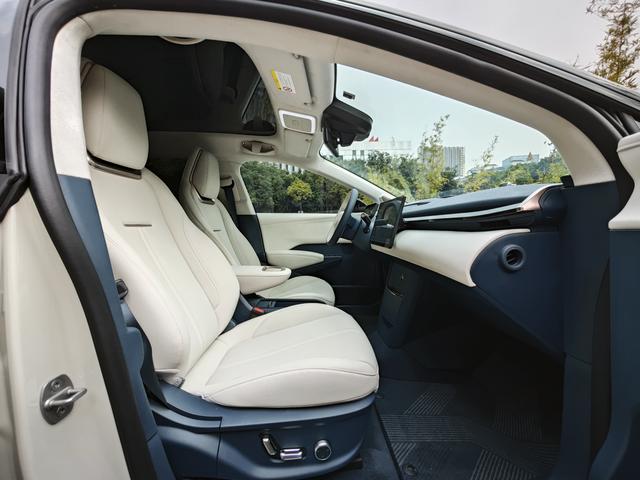 Zeekr X 2023 car image #13