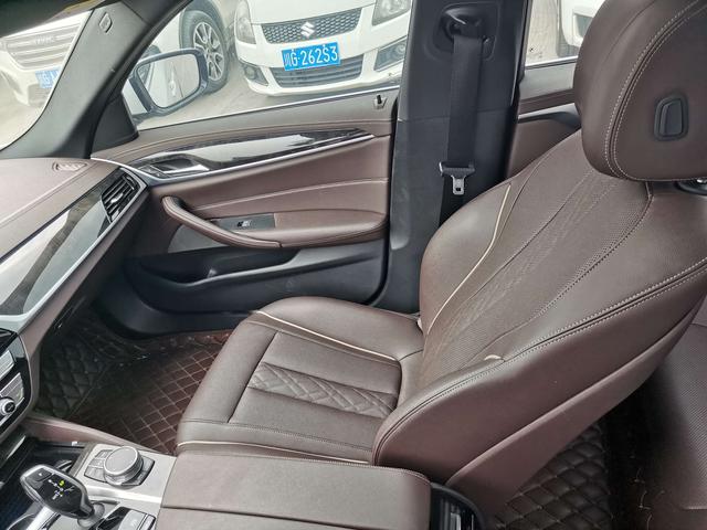 BMW 5 Series 2021 car image #13