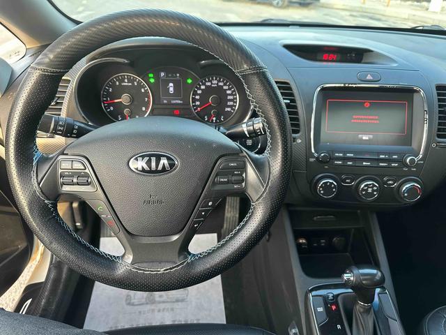 Kia K3 2016 car image #13