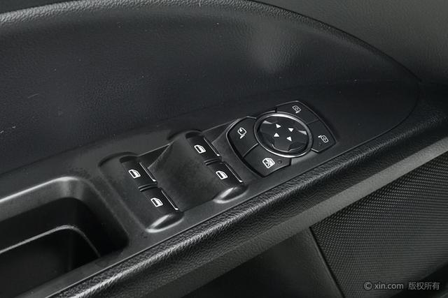 Ford Mondeo 2018 car image #13