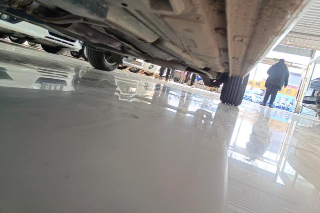 Skoda Rapid 2017 car image #13