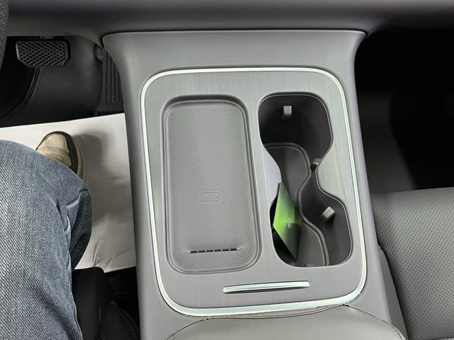 零跑汽车 零跑C10 2025 汽车图片 #13