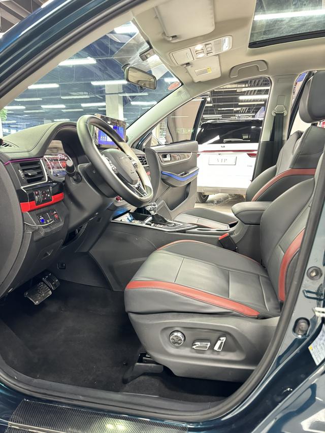 Forthing T5 L 2022 صورة سيارة #13