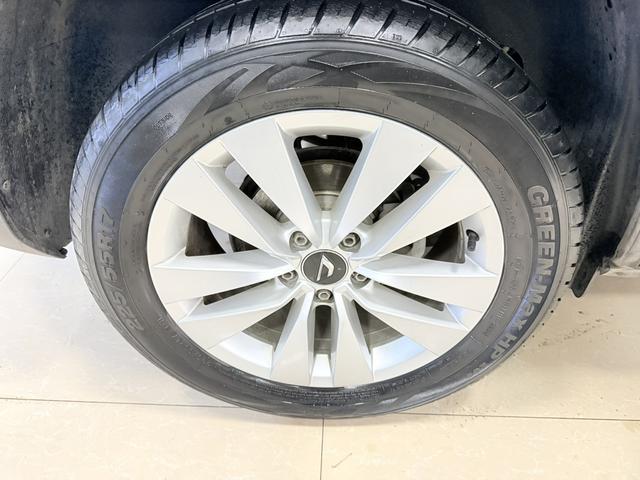 Jetta VS5 2021 car image #13
