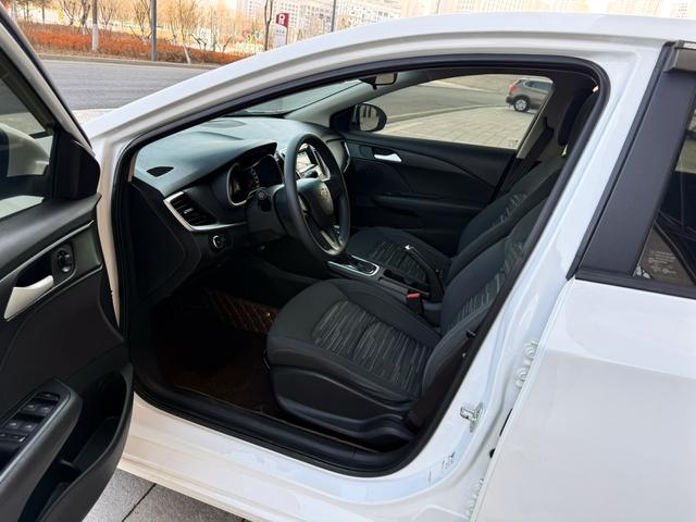 Chevrolet Cavalier 2018 immagine di auto #13