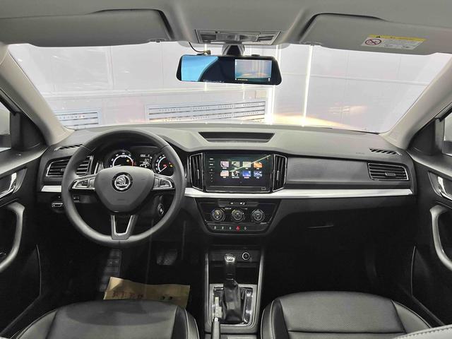 Skoda Kamiq 2022 #13 Skoda Kamiq 2022 car image #13
