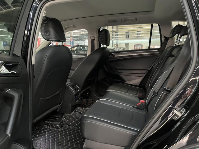 Volkswagen Tiguan L 2020 car image #13