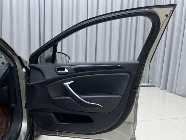 Citroen C5 2014 car image #13