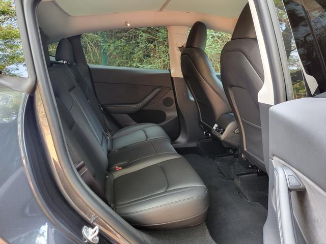 Tesla Model Y 2024 #13 Tesla Model Y 2024 car image #13