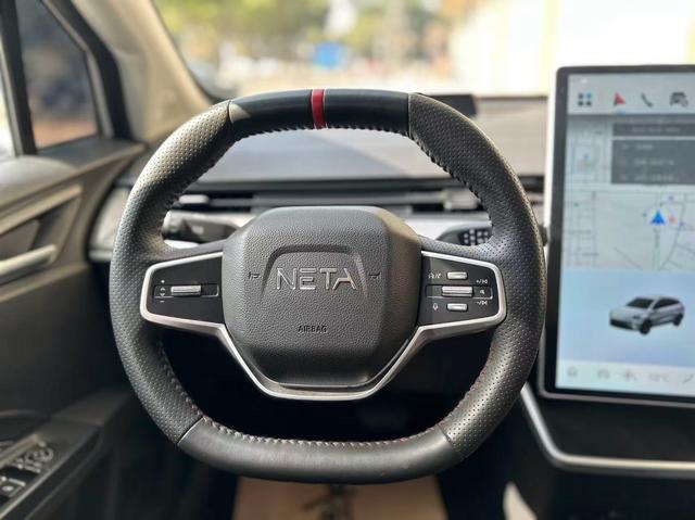 哪吒汽车 哪吒AYA 2024 汽车图片 #13