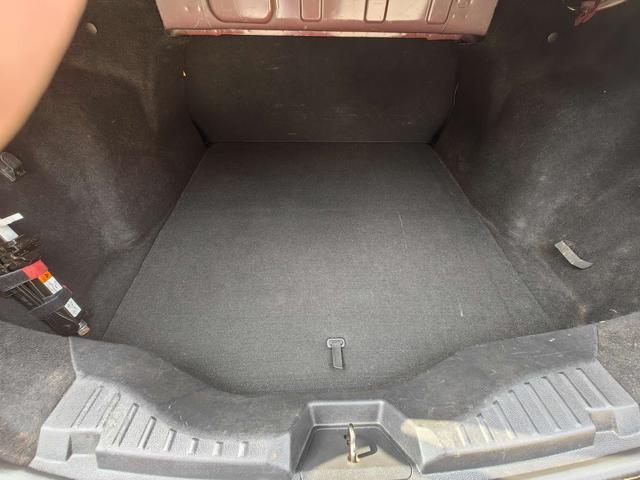 Ford Escort 2016 car image #13