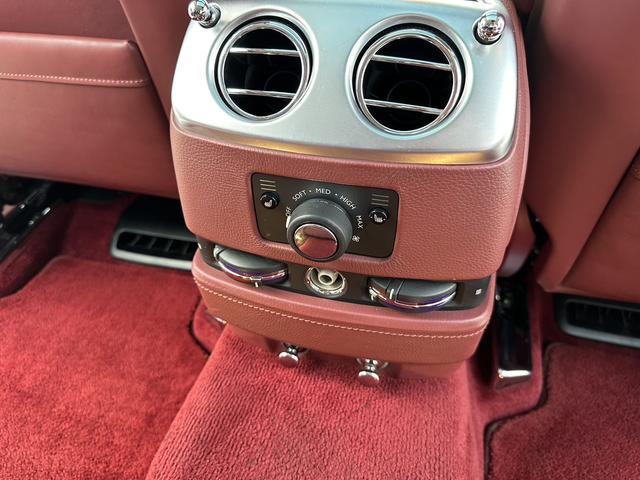 Rolls-Royce Ghost 2015 car image #13